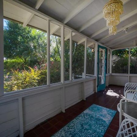 Serene Beachy Bungalow With Large Screened Porch! Tampa Exterior foto