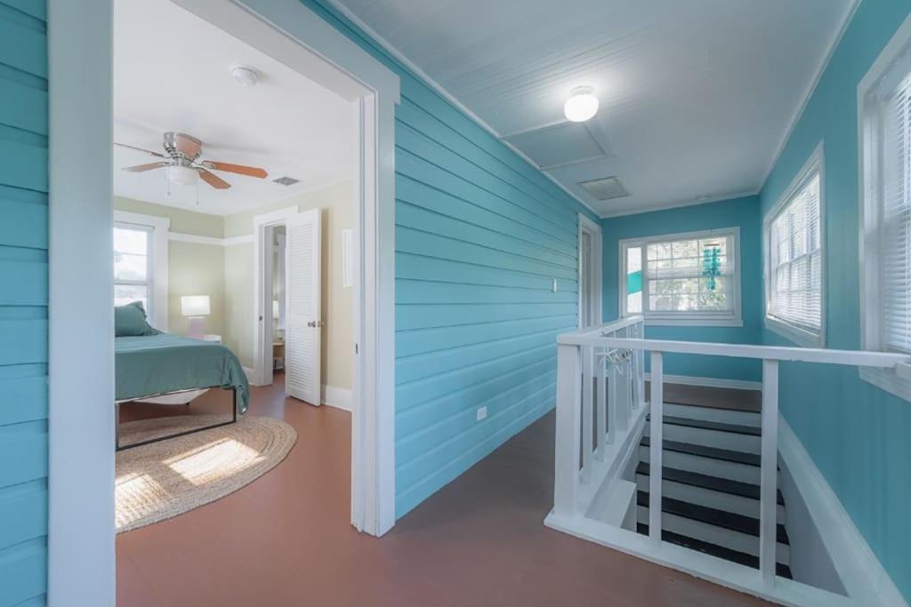 Serene Beachy Bungalow With Large Screened Porch! Tampa Exterior foto